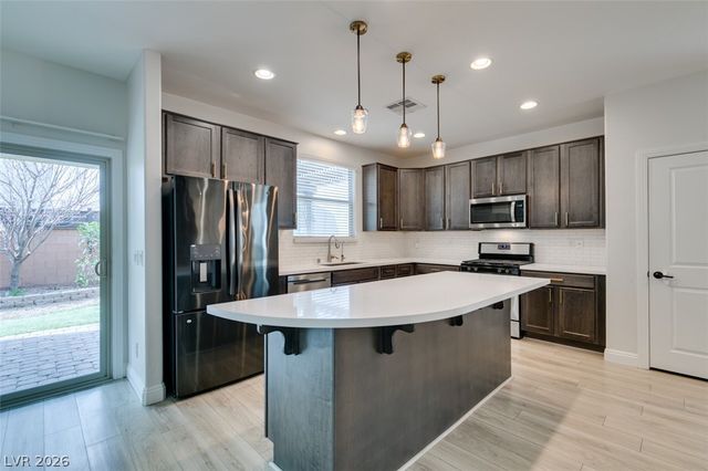 6633 Autumn Breeze Street, Las Vegas, NV 89148