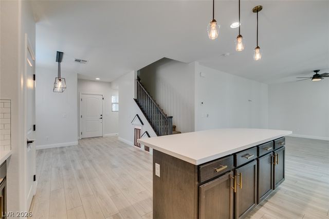 6633 Autumn Breeze Street, Las Vegas, NV 89148