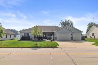 8382 60th AVENUE, Kenosha, WI 53142