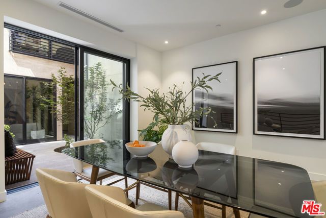 923 N Hilldale Avenue, West Hollywood, CA 90069