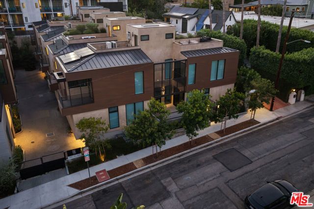 923 N Hilldale Avenue, West Hollywood, CA 90069