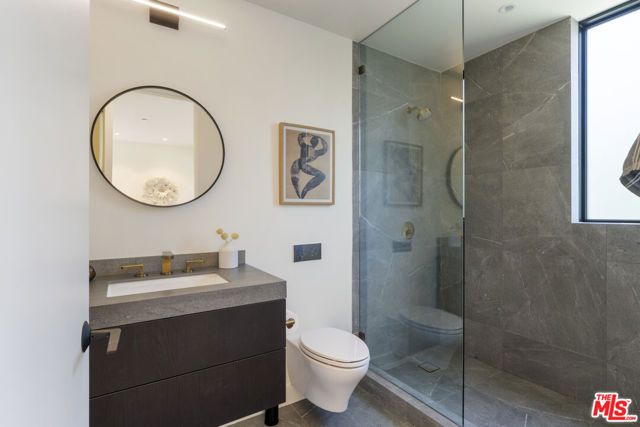 923 N Hilldale Avenue, West Hollywood, CA 90069