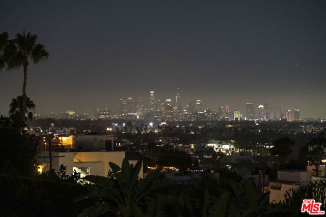 923 N Hilldale Avenue, West Hollywood, CA 90069