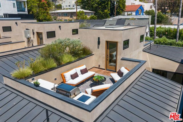 923 N Hilldale Avenue, West Hollywood, CA 90069