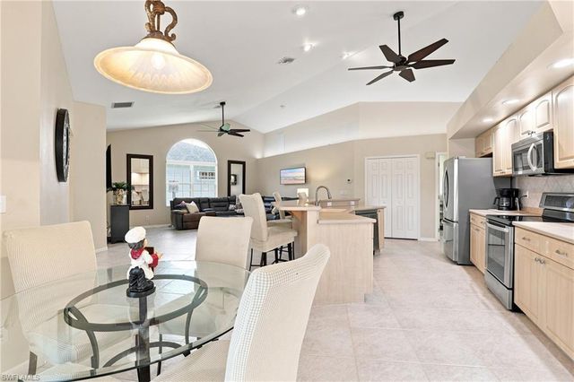 415 SE 13th AVE, Cape Coral, FL 33990