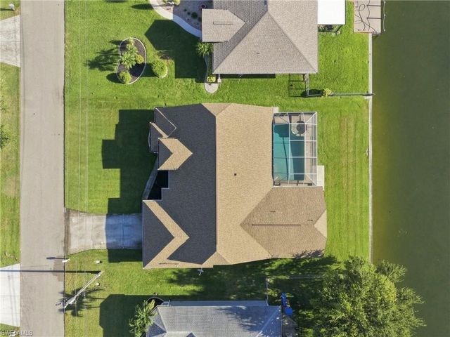 415 SE 13th AVE, Cape Coral, FL 33990