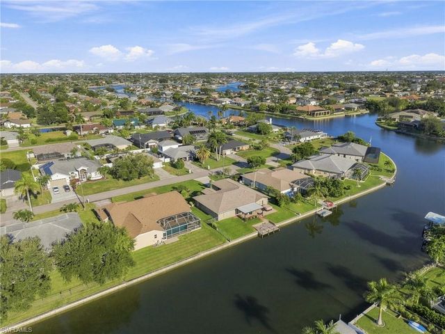 415 SE 13th AVE, Cape Coral, FL 33990