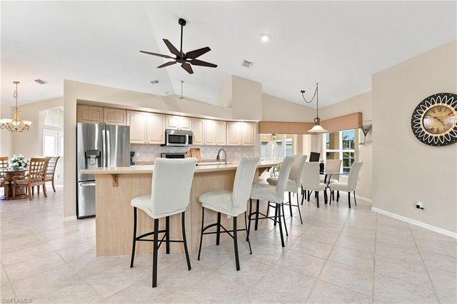 415 SE 13th AVE, Cape Coral, FL 33990