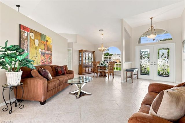 415 SE 13th AVE, Cape Coral, FL 33990