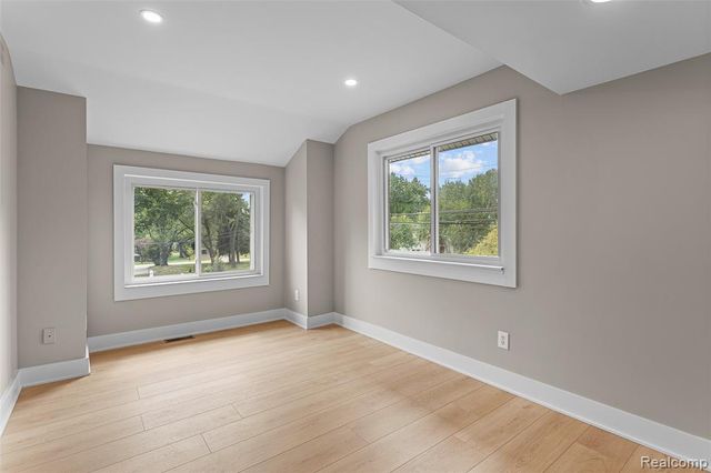 6552 Orion Road, Rochester Hills, MI 48306