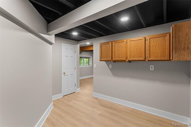 6552 Orion Road, Rochester Hills, MI 48306