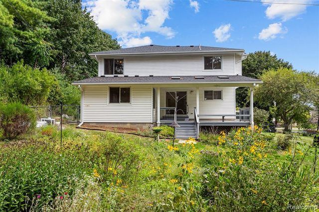 6552 Orion Road, Rochester Hills, MI 48306