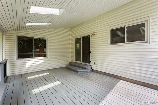 6552 Orion Road, Rochester Hills, MI 48306