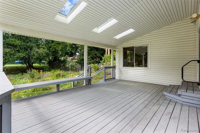 6552 Orion Road, Rochester Hills, MI 48306