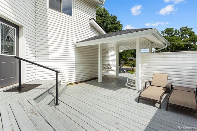 6552 Orion Road, Rochester Hills, MI 48306