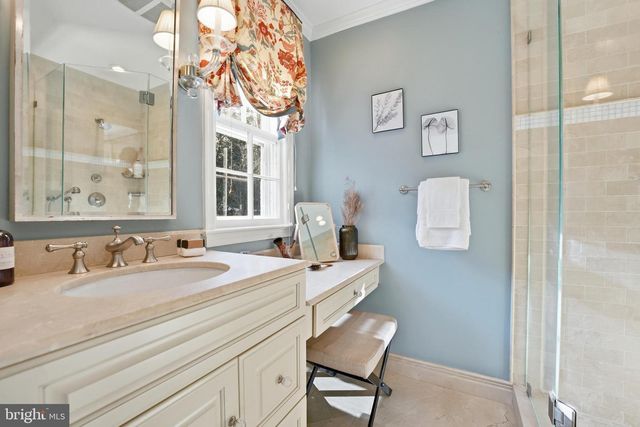 5006 NAHANT ST, Bethesda, MD 20816