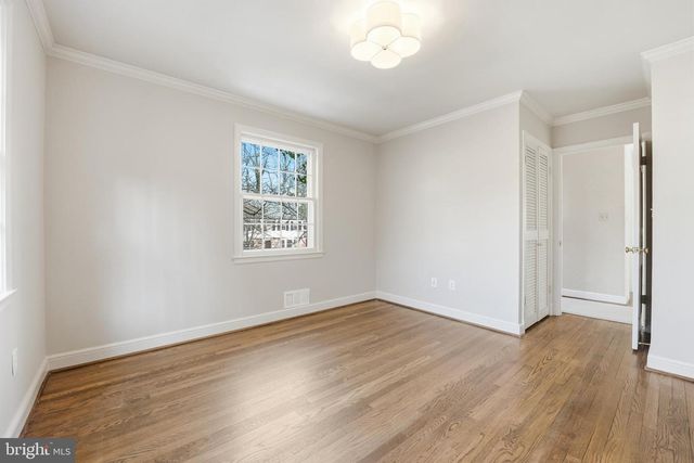 5006 NAHANT ST, Bethesda, MD 20816