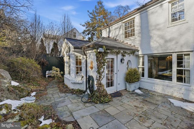 5006 NAHANT ST, Bethesda, MD 20816