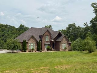 111 Leveridge Court, Jamestown, KY 42629