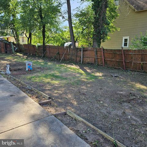 2215 37TH ST, Pennsauken, NJ 08110