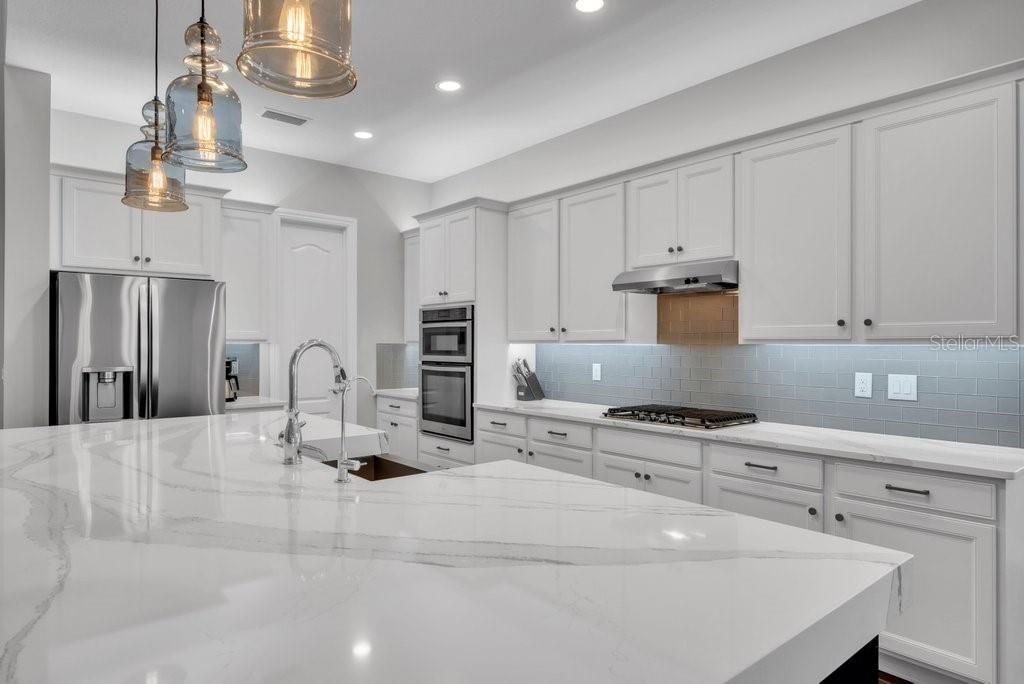 Image 11 of property listing at 14908 BASSINGER LANE, Lithia, FL 33547