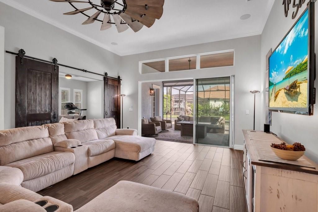 Image 17 of property listing at 14908 BASSINGER LANE, Lithia, FL 33547