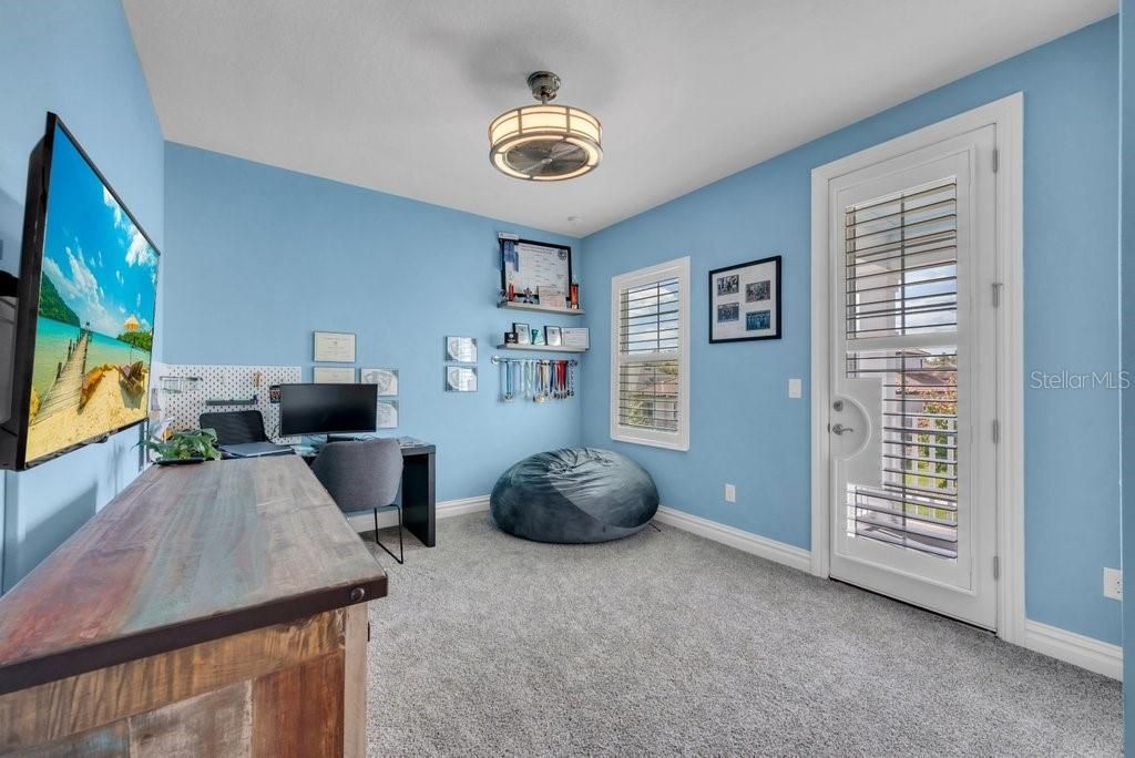 Image 30 of property listing at 14908 BASSINGER LANE, Lithia, FL 33547