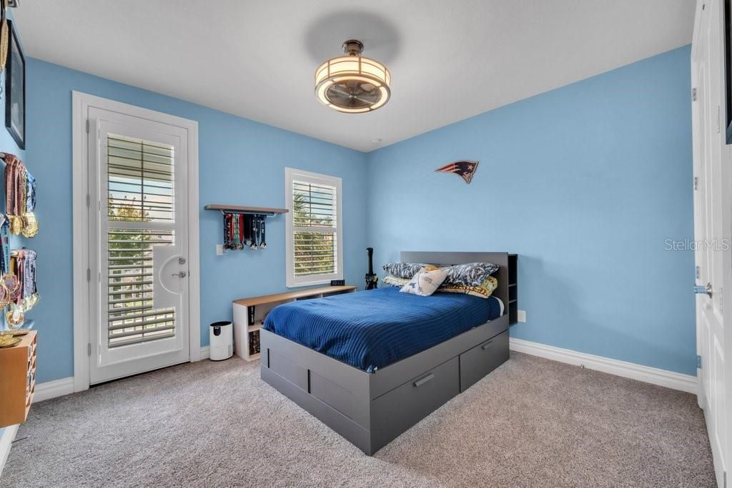 Image 33 of property listing at 14908 BASSINGER LANE, Lithia, FL 33547