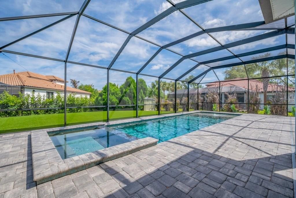 Image 37 of property listing at 14908 BASSINGER LANE, Lithia, FL 33547