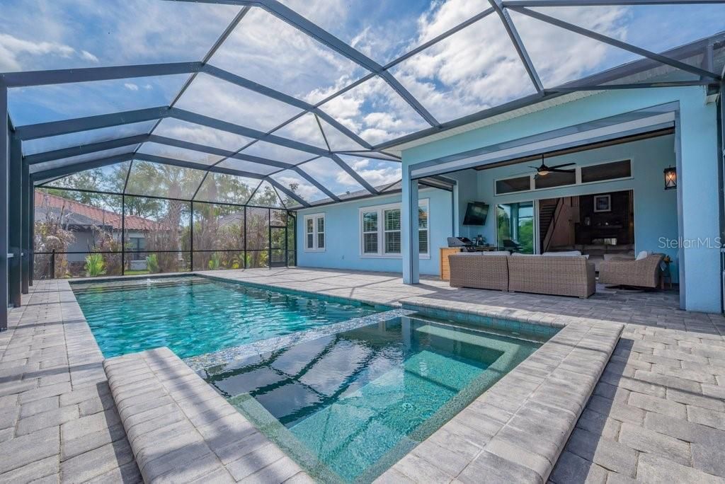 Image 38 of property listing at 14908 BASSINGER LANE, Lithia, FL 33547