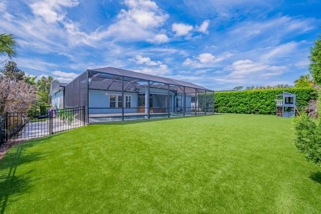 Image 43 of property listing at 14908 BASSINGER LANE, Lithia, FL 33547