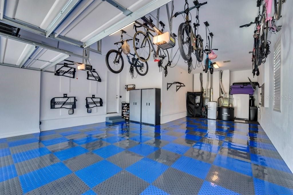 Image 46 of property listing at 14908 BASSINGER LANE, Lithia, FL 33547