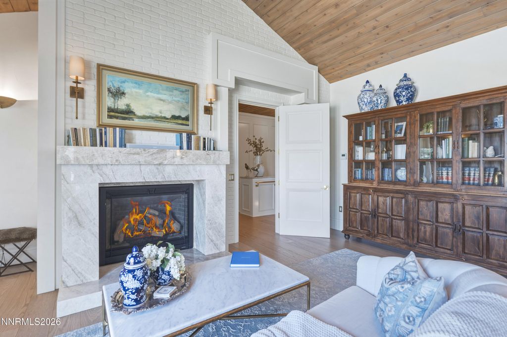 Image 18 of property listing at 101 Greenridge Drive, Reno, NV 89509