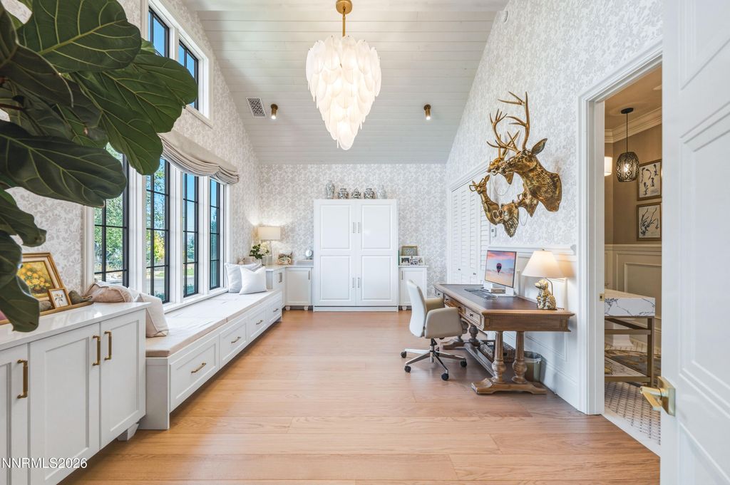 Image 25 of property listing at 101 Greenridge Drive, Reno, NV 89509