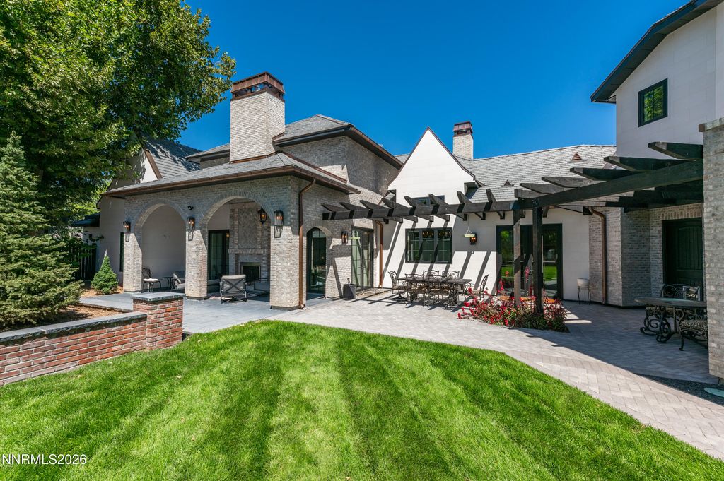 Image 32 of property listing at 101 Greenridge Drive, Reno, NV 89509