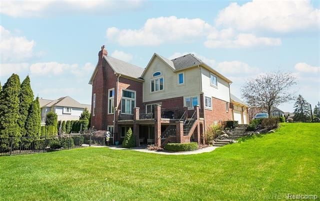 54182 Queensborough Drive, Shelby Twp, MI 48315