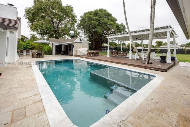 11301 SW 95th St, Miami, FL 33176