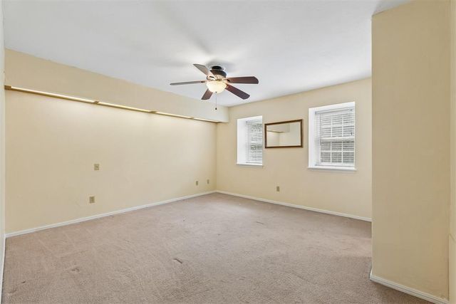 11323 N May Avenue B, Oklahoma City, OK 73120