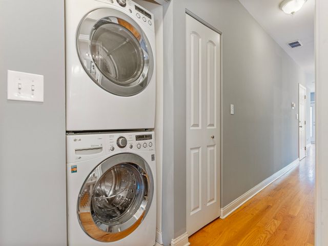 1617 N Artesian Avenue 2N, Chicago, IL 60647