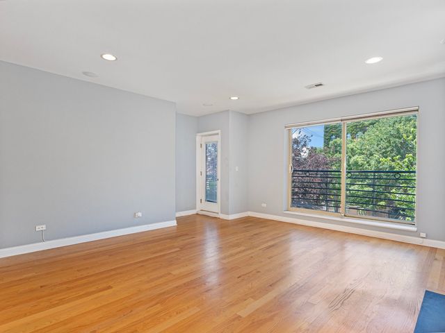 1617 N Artesian Avenue 2N, Chicago, IL 60647