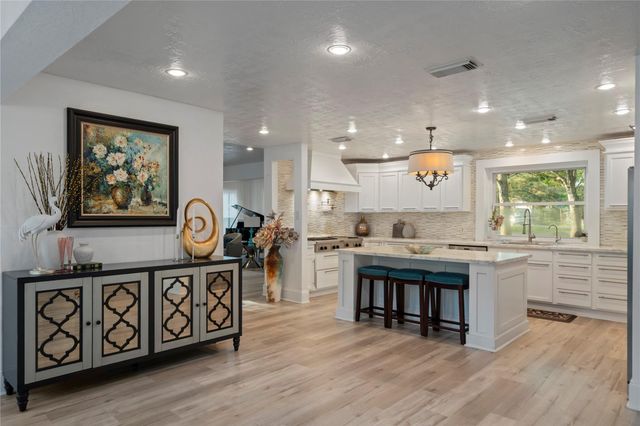 3122 N Saddlebrook Lane, Katy, TX 77494