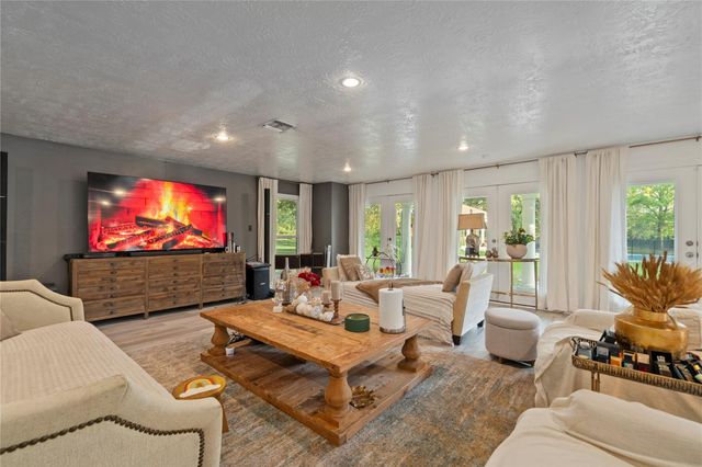 3122 N Saddlebrook Lane, Katy, TX 77494