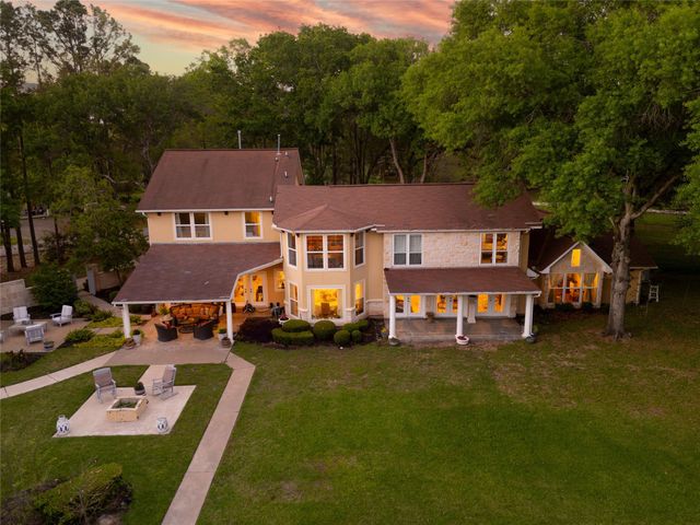 3122 N Saddlebrook Lane, Katy, TX 77494