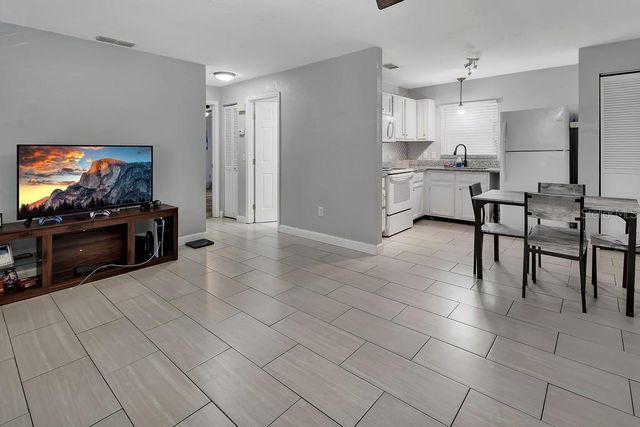 2222 6TH AVENUE, Deland, FL 32724