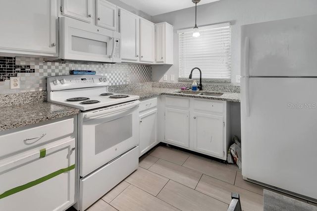 2222 6TH AVENUE, Deland, FL 32724
