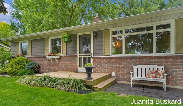 3033 New Holland Street, City Of Hudsonville, MI 49426