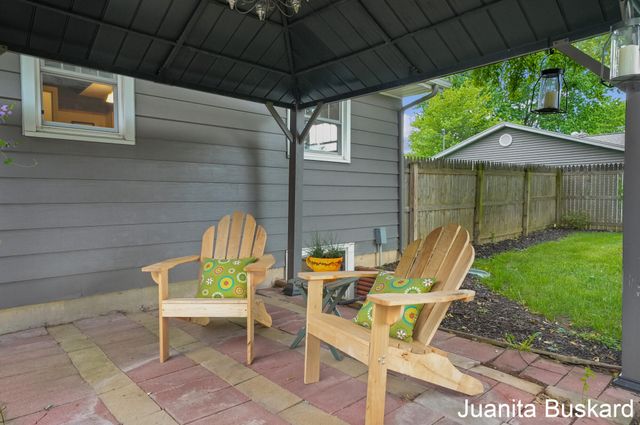 3033 New Holland Street, City Of Hudsonville, MI 49426