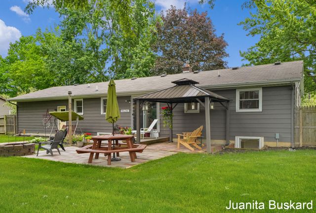 3033 New Holland Street, City Of Hudsonville, MI 49426