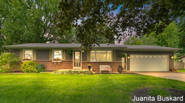 3033 New Holland Street, City Of Hudsonville, MI 49426