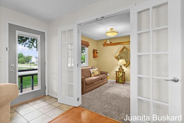 3033 New Holland Street, City Of Hudsonville, MI 49426